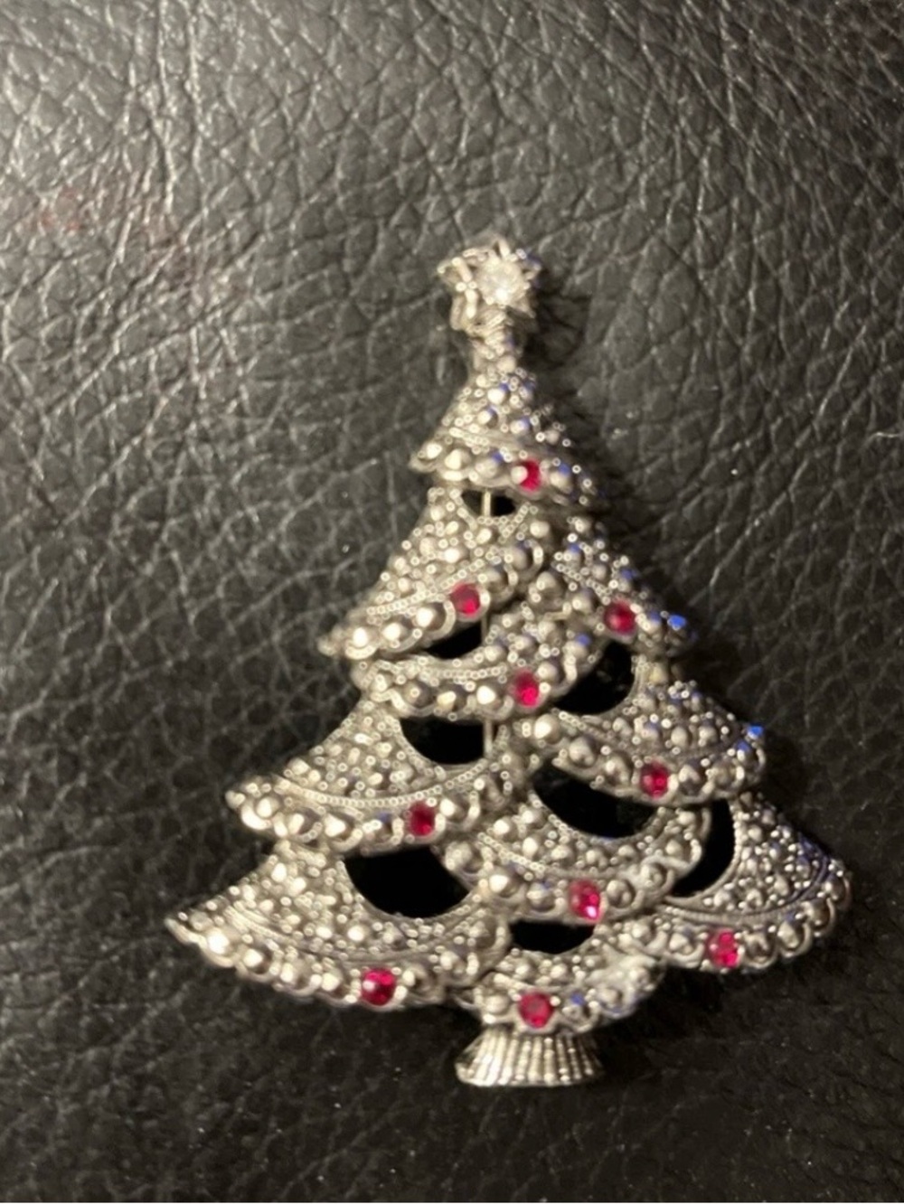 Vintage Avon 1990 Victorian Christmas Tree Brooch red Crystals And Marcasite
